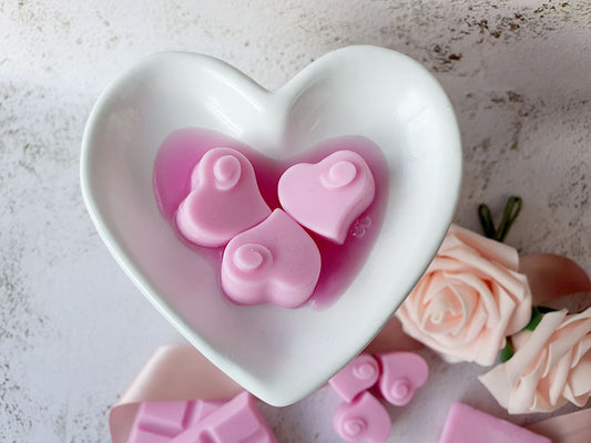 How to Make Wax Melts in Moulds in 6 Easy Steps - Craftovator